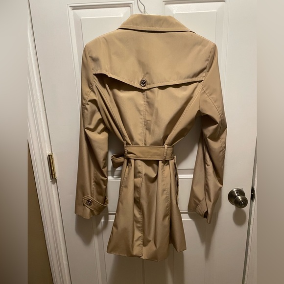 Calvin Klein Classic Beige Trench Coat size M EUC - Picture 5 of 8
